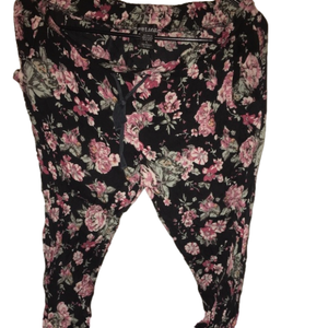 Flower pants 🌟
